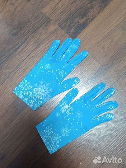 Шапки, перчатки, манишка