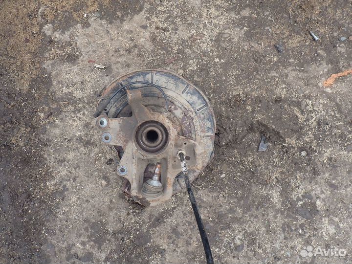 Кулак поворотный задний левый для Mercedes Benz GL