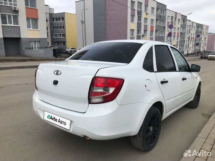 LADA Granta 1.6 МТ, 2015, 120 000 км