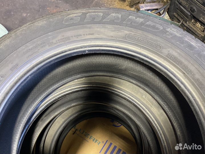 Dunlop Grandtrek ST30 225/65 R17 102H