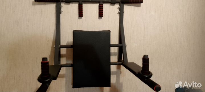 Турник настенный с брусьями