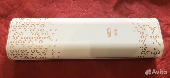 Электрическая зубная щетка Oral-B Genius X 20000N