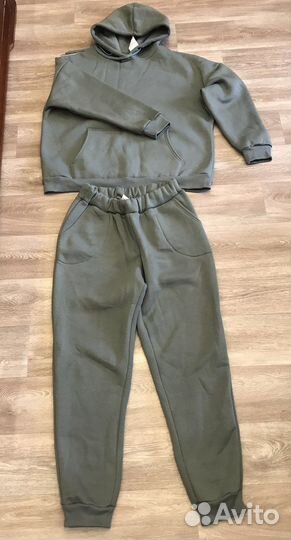 Спортивный костюм новый