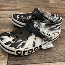 Crocs градиент цветные. В поофиле 70 моделей