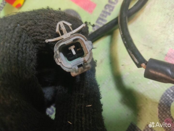 Датчик ABS toyota duet M100A передний левый