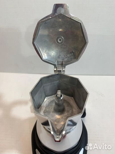 Гейзерная кофеварка электрическая bialetti Moka Ti