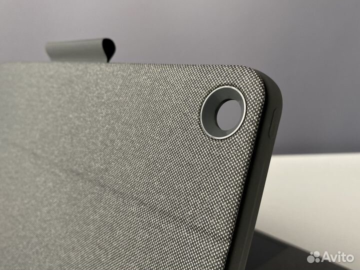 Logitech Combo Touch iPad 7-8th