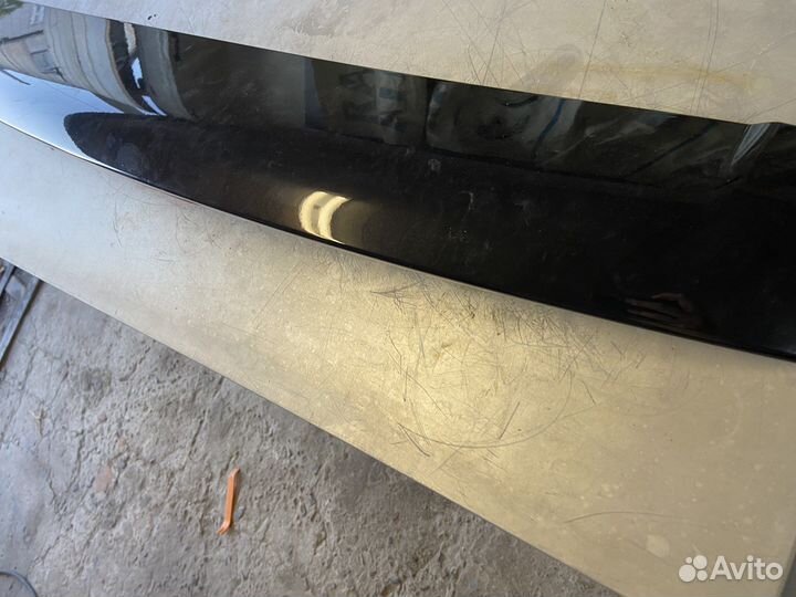 Спойлер на крышку багажника touareg