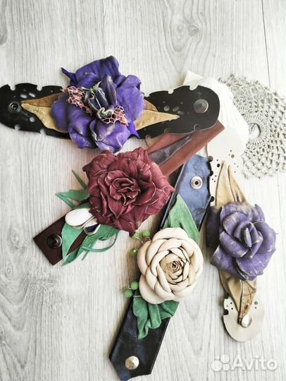 Браслеты из кожи с цветком