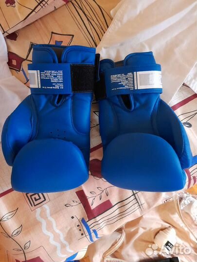 Боксерские перчатки