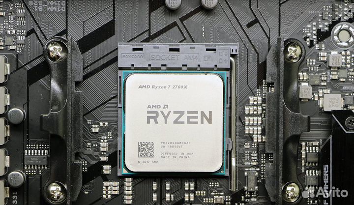 Процессор Ryzen 7 2700X