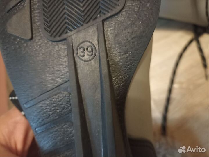 Лыжные ботинки классические