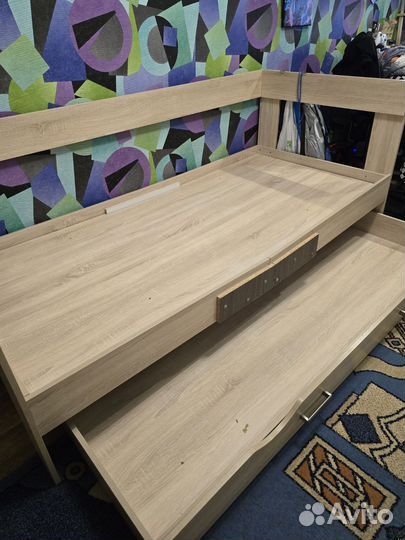 Детская двухярусная выдвижная кровать