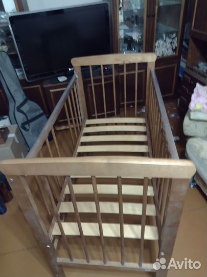 Детская кроватка