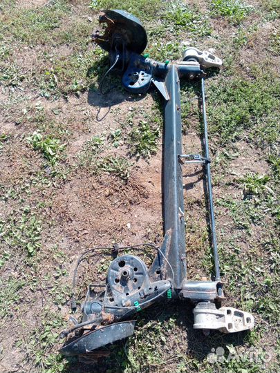 Задняя балка Фольксваген пассат в5