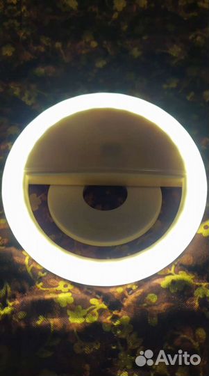 Кольцевая селфи-лампа