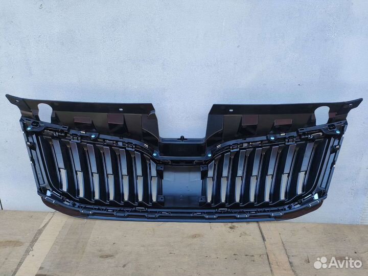 Решетка радиатора Шкода Октавиа А7