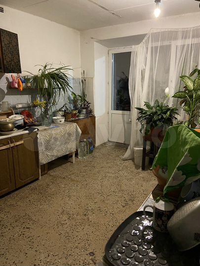 Комната 13 м² в 4-к., 2/9 эт.