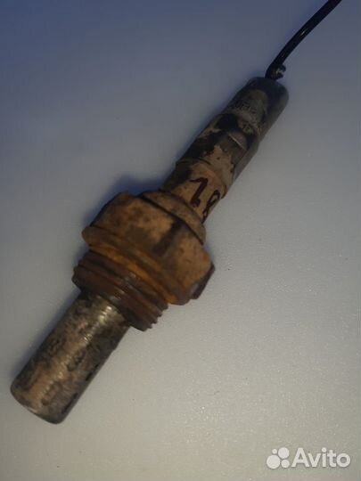 Лямбда-зонд Volkswagen Passat B3