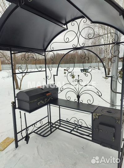 Мангал с крышей
