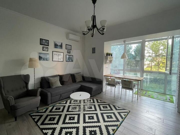 1-к. квартира, 60 м², 1/4 эт.