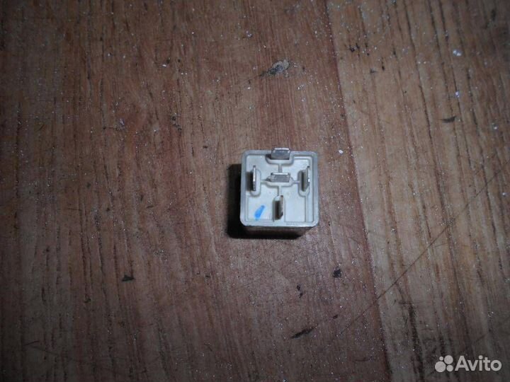 Реле Jeep Cherokee (XJ) 1990-2001