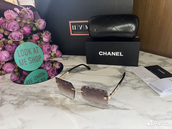 Солнечные очки Chanel женские