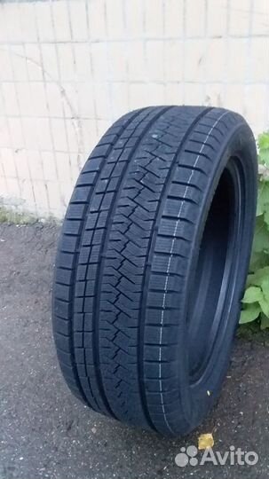 Farroad FRD78 245/40 R18 и 265/35 R18