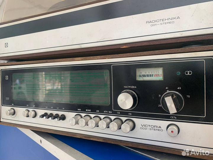 Виниловый проигрыватель Radeotehnika + тюнер