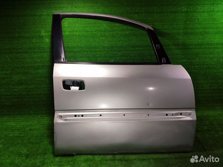 Дверь передняя правая Opel Zafira A