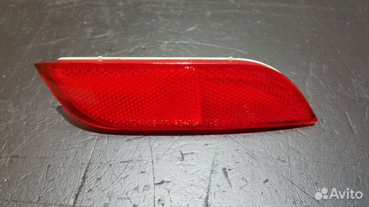 Отражатель заднего бампера Subaru Impreza Wrx Sti