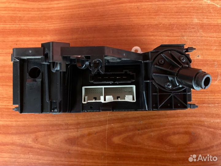 Блок управления климат-контролем Skoda Octavia A5