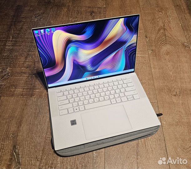 Dell XPS 15 9500 i9/4K-touch/16/512 белый