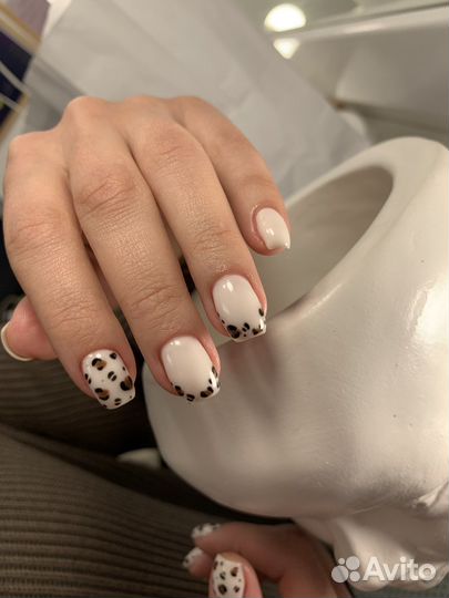 Маникюр педикюр