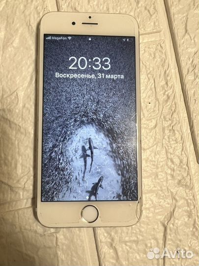 iPhone 6S, 64 ГБ