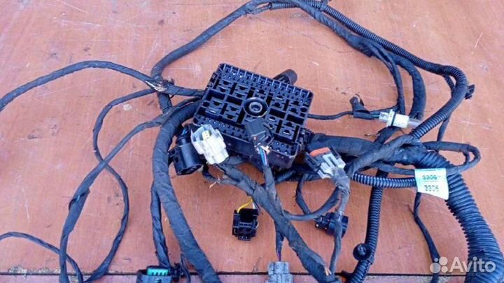 Проводка (коса) подкапотная Chevrolet Orlando 1.8