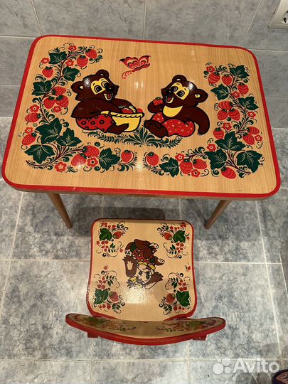 Детские столик и стульчик