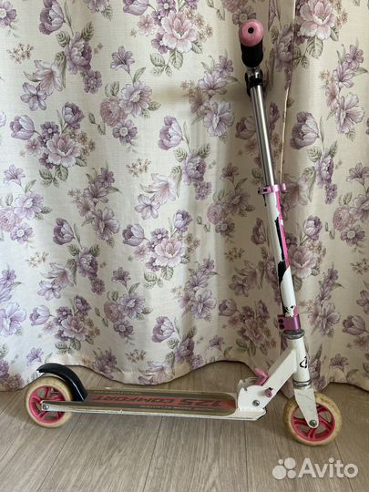 Самокат детский бело-розовый