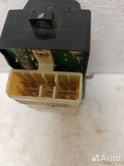 Блок управления стеклоподъемниками