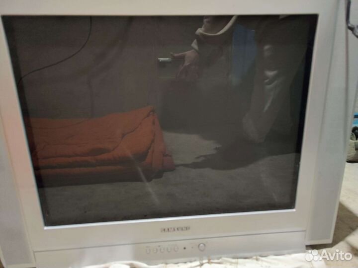 Телевизор samsung