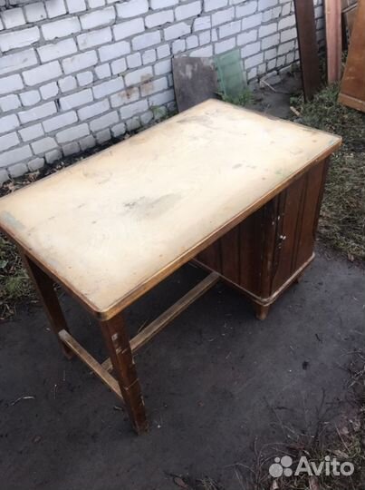 Старинный письменный стол массив