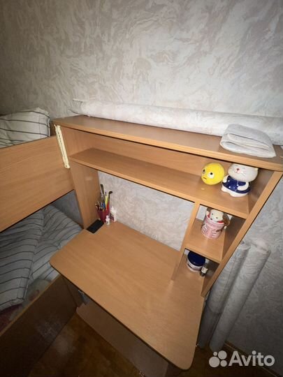 Компьютерный стол