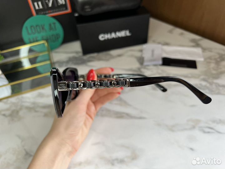 Солнечные очки Chanel женские