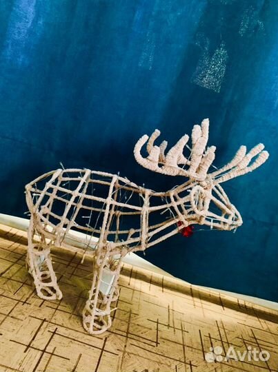 Новогодний олень