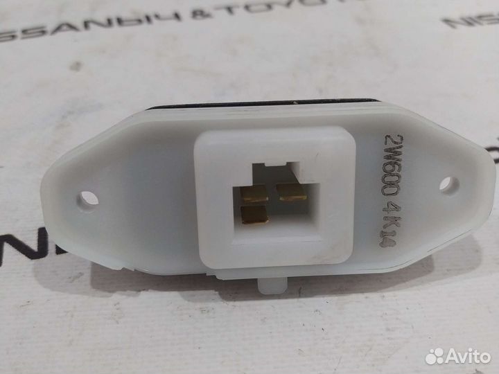 Резистор печки на Nissan X-trail T30