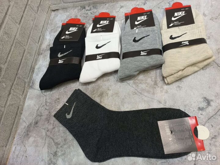Носки Nike черные, разные