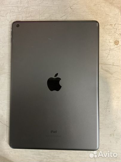 iPad 8 поколения 32gb (торга нет)