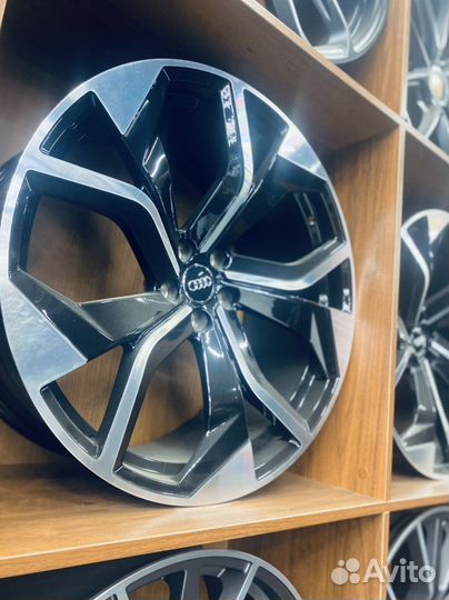 Диски R22 5x112 для Audi Q8 Q7