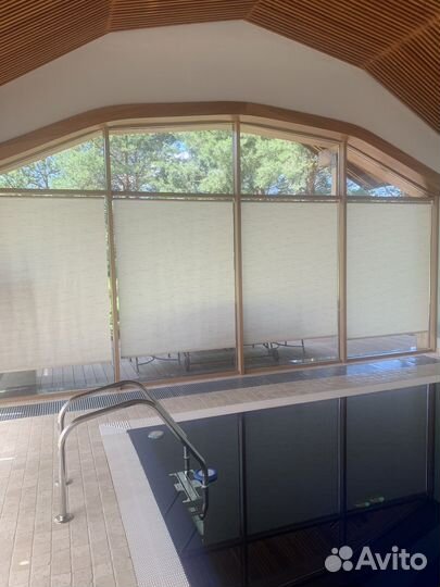 Рулонные шторы бу