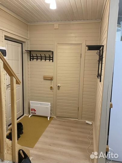 Покраска деревянного дома внутри